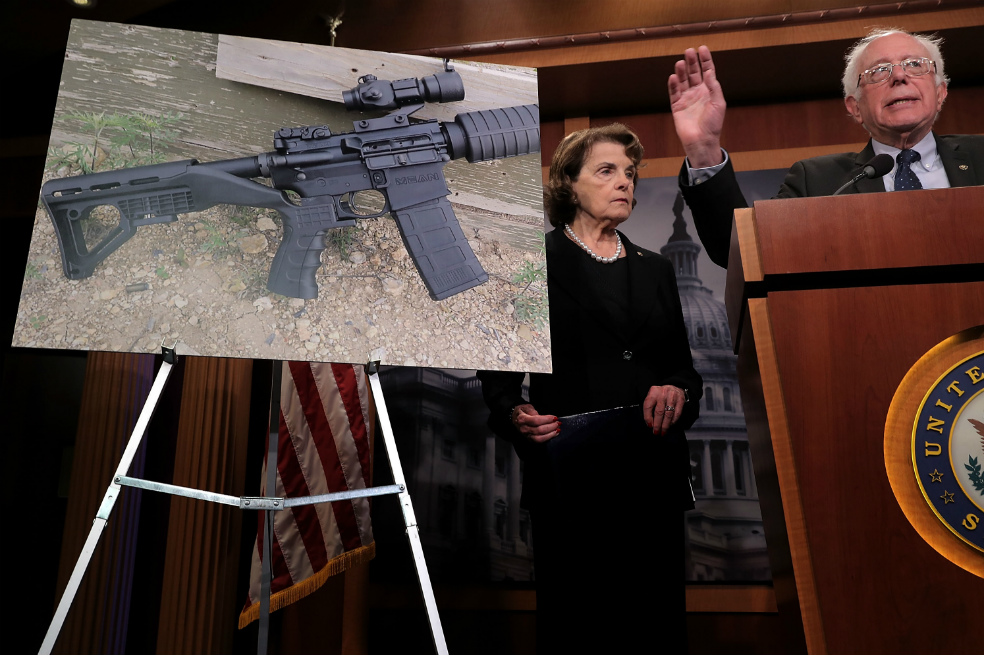 Trump apoya «mejorar» el control de antecedentes para compradores de armas