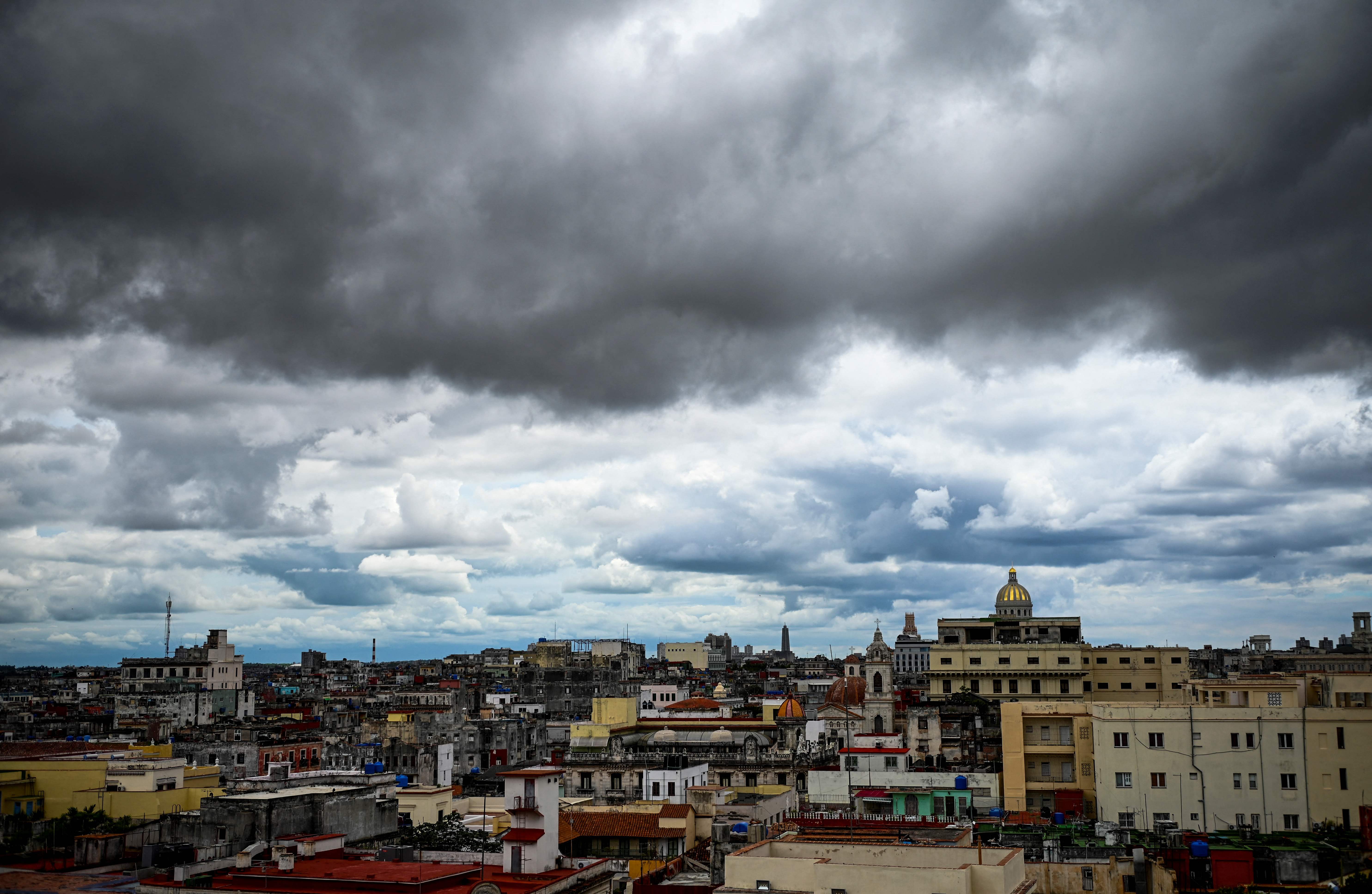 Tormenta Elsa golpea a Cuba y a otras islas del Caribe