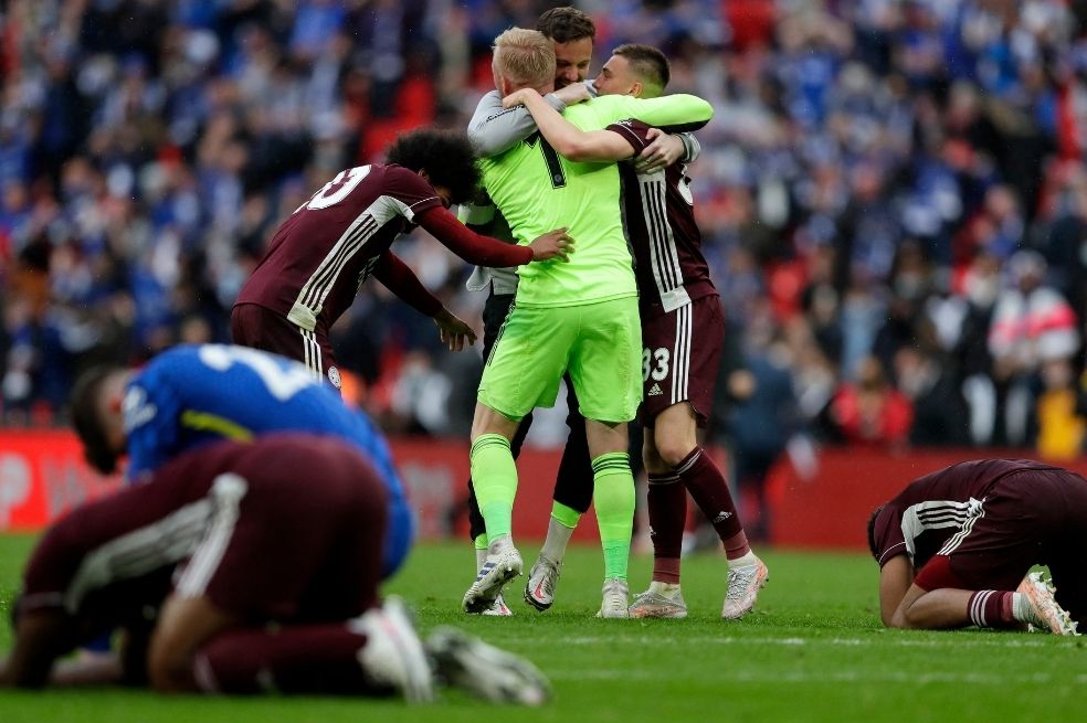 Leicester dio el golpe contra el finalista de la Champions y ganó la FA Cup