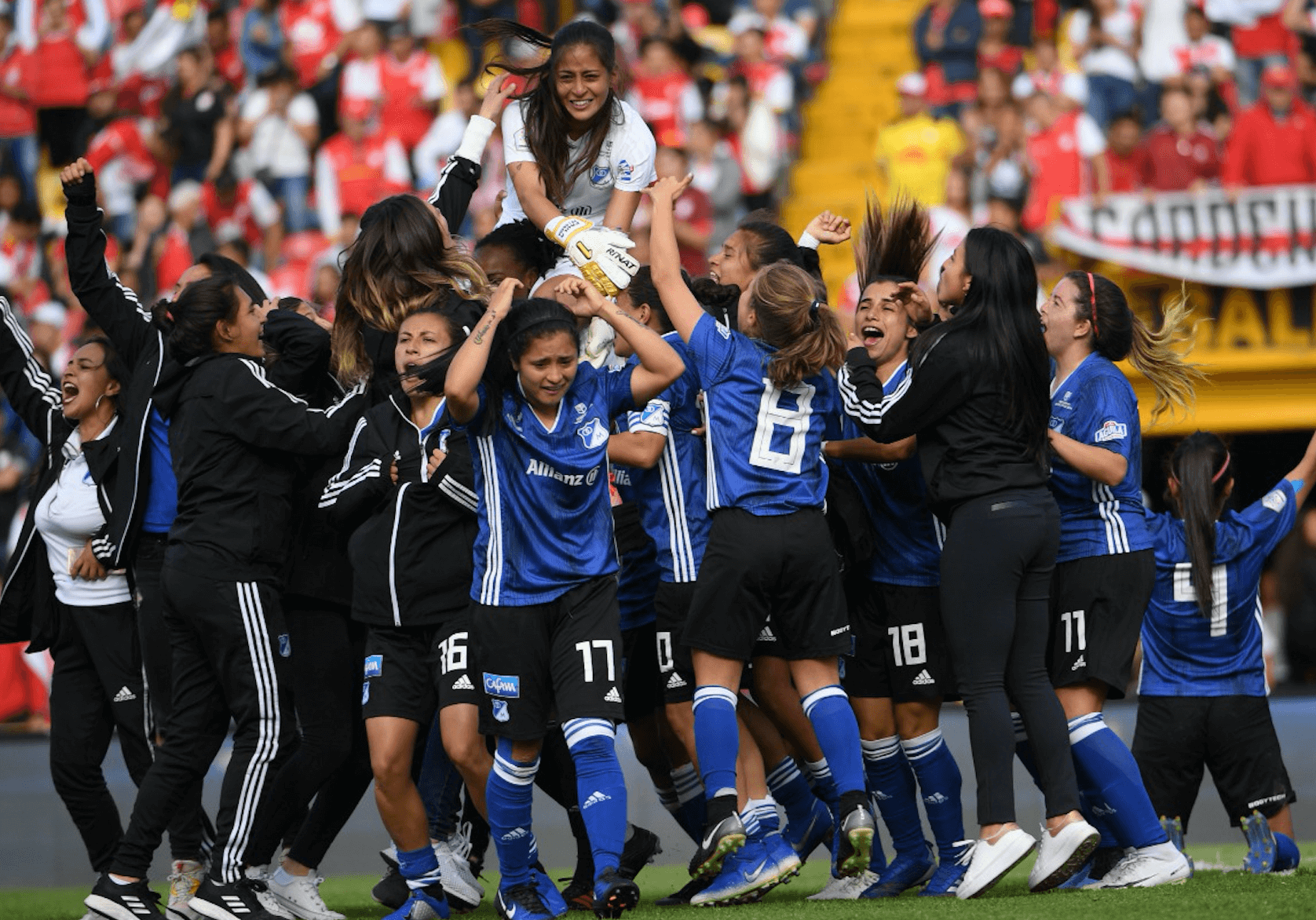 A semifinales: las mejores imágenes del triunfo de Millonarios ante Santa Fe en la Liga Femenina