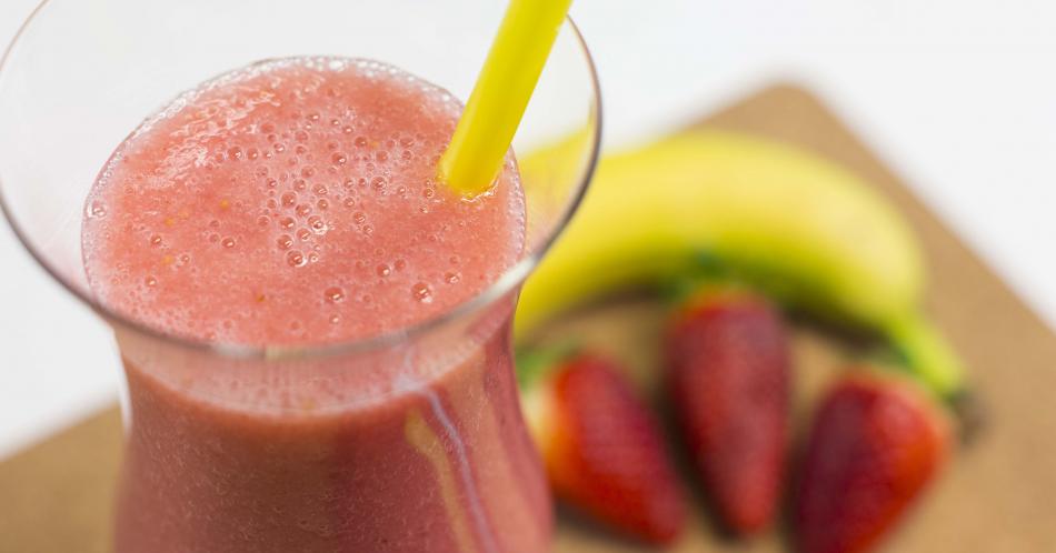 Batido rico en biotina para fortalecer el pelo y las uñas