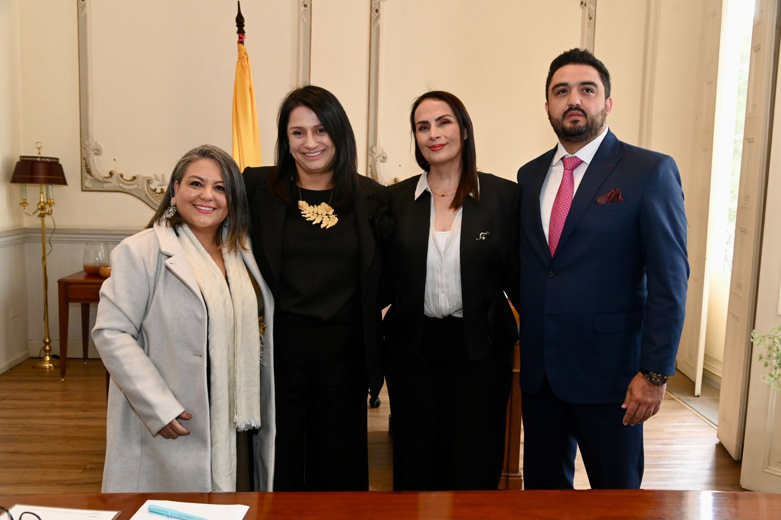 Holguín nombra a Ana María Abello, Aglaé Caraballo como viceministras de Cultura