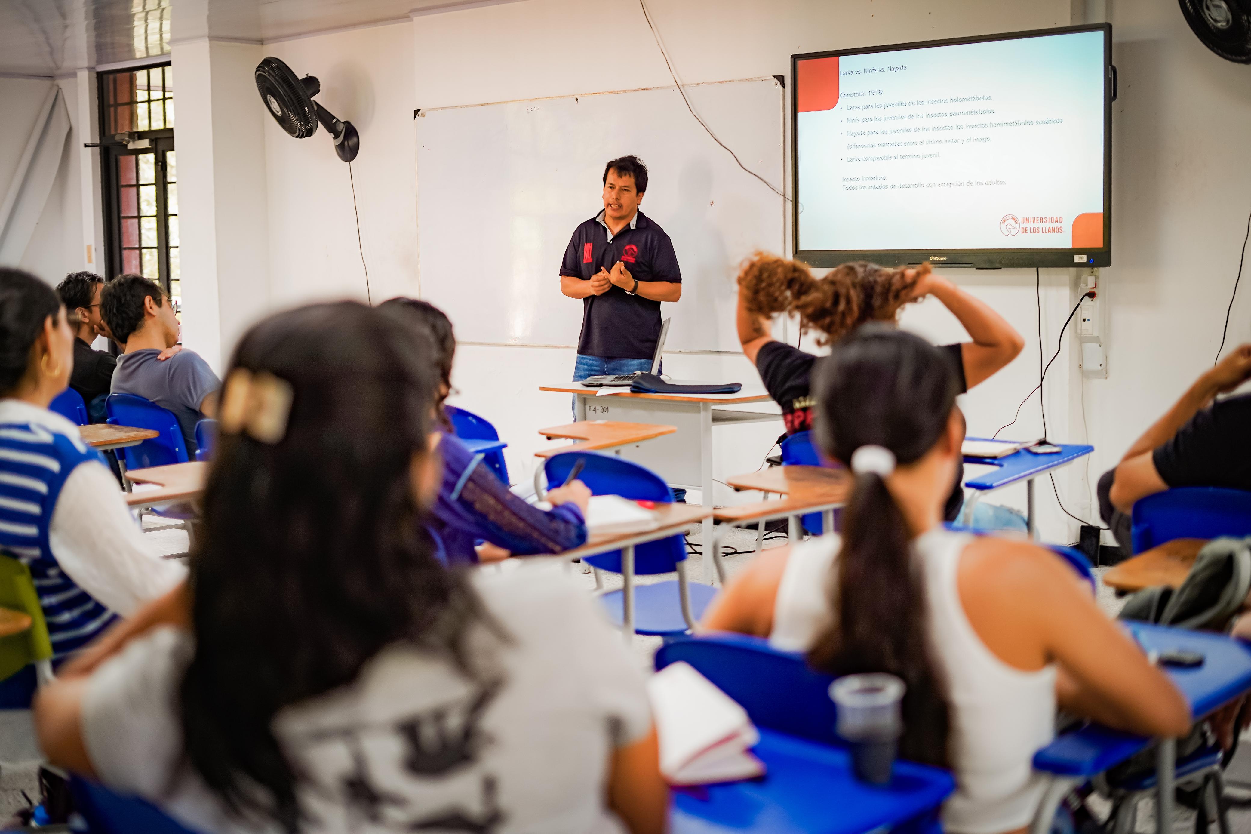 Más allá de las aulas: el taller literario que rescató historias del Llano 