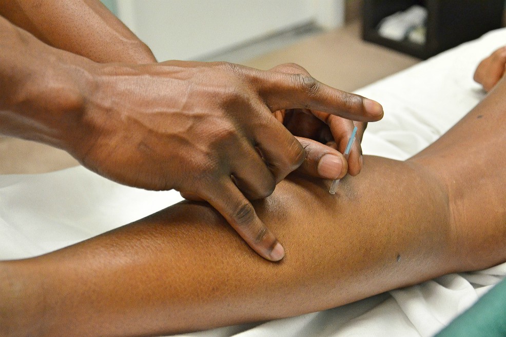 España, en guerra contra las «pseudoterapias» médicas
