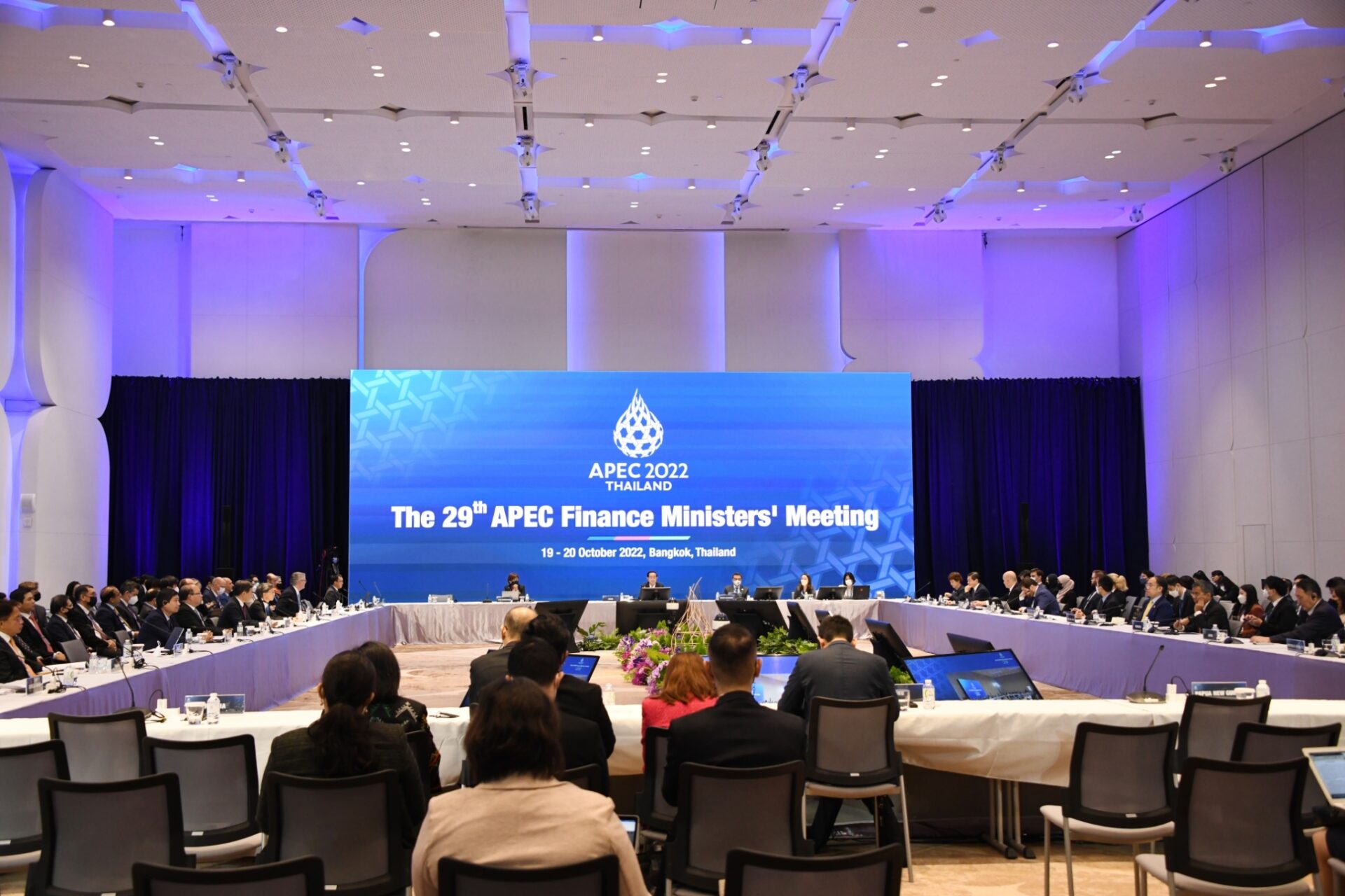 Bangkok se prepara para evento en el que Putin y Kamala Harris se verán las caras