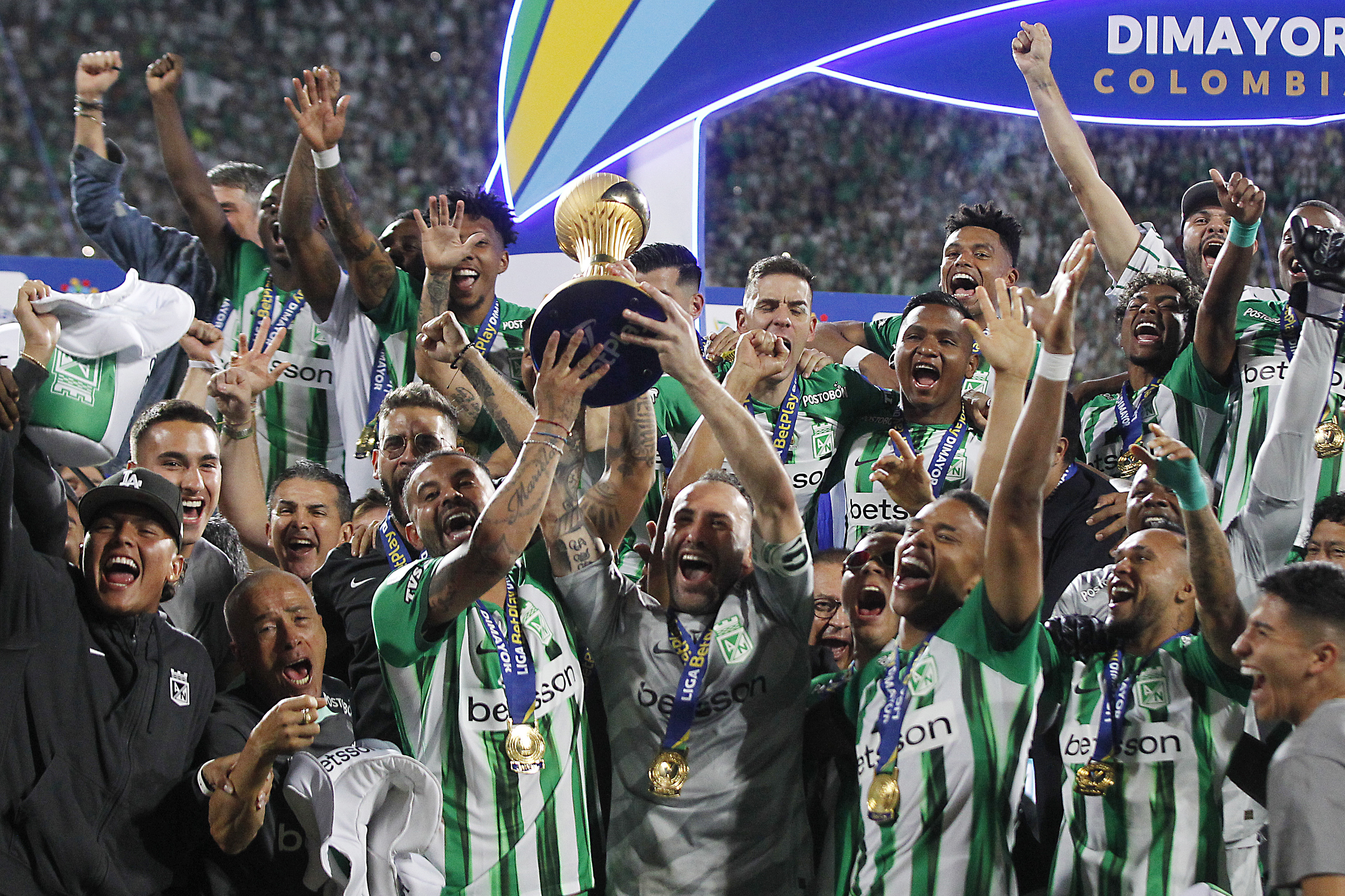 Atlético Nacional, pasado de copas 