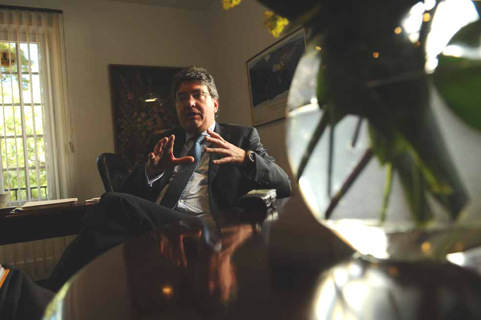 «Colombia crecería un 1% más con acuerdo de paz con las Farc»