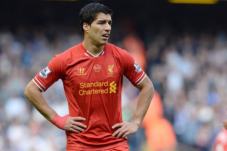 Luis Suárez, de enemigo a figura del fútbol inglés