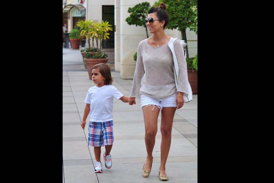 ¿De quién es el hijo de Kourtney Kardashian?