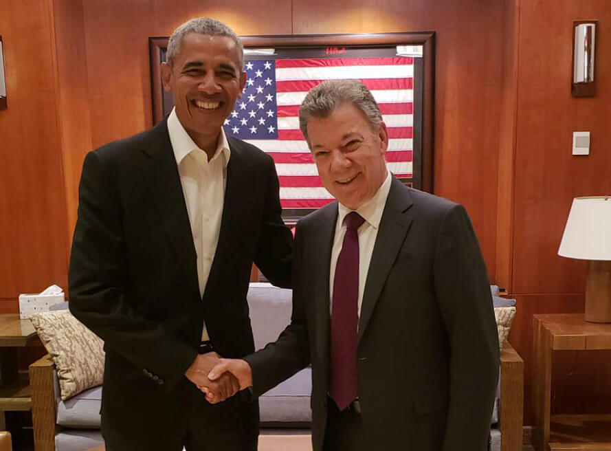 Santos reaparece en una foto con Barack Obama
