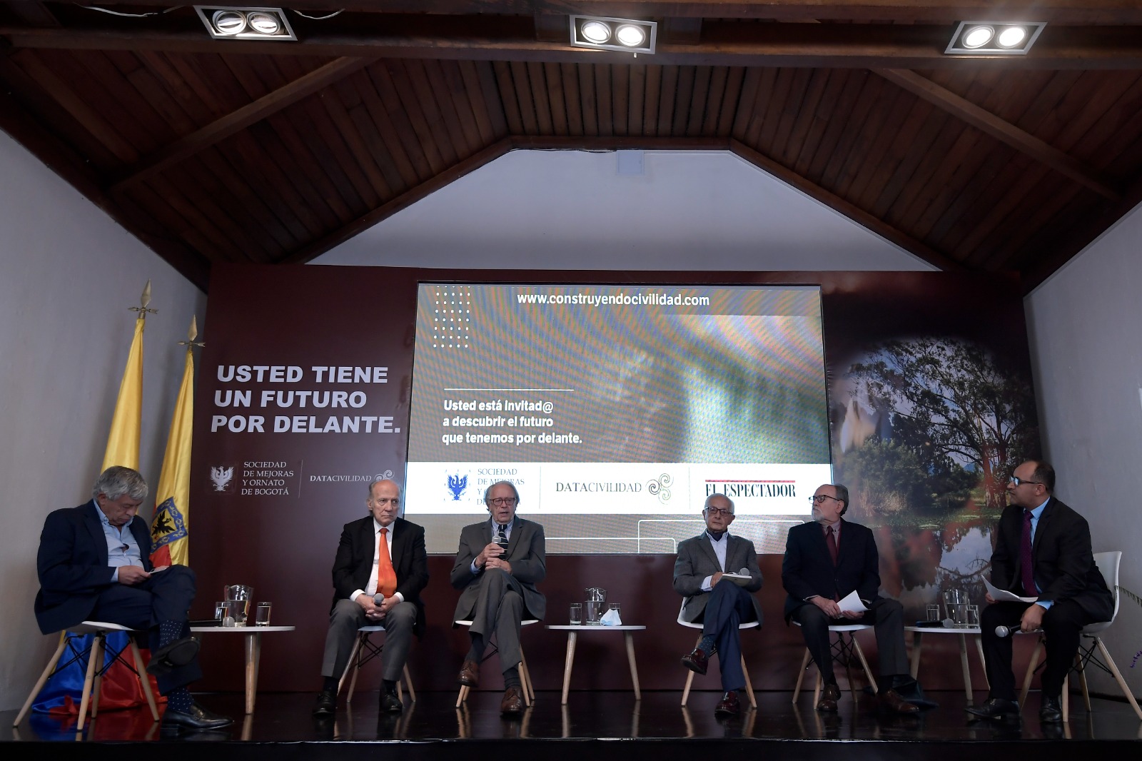“Data-civilidad”: la apuesta por democratizar la historia de Bogotá