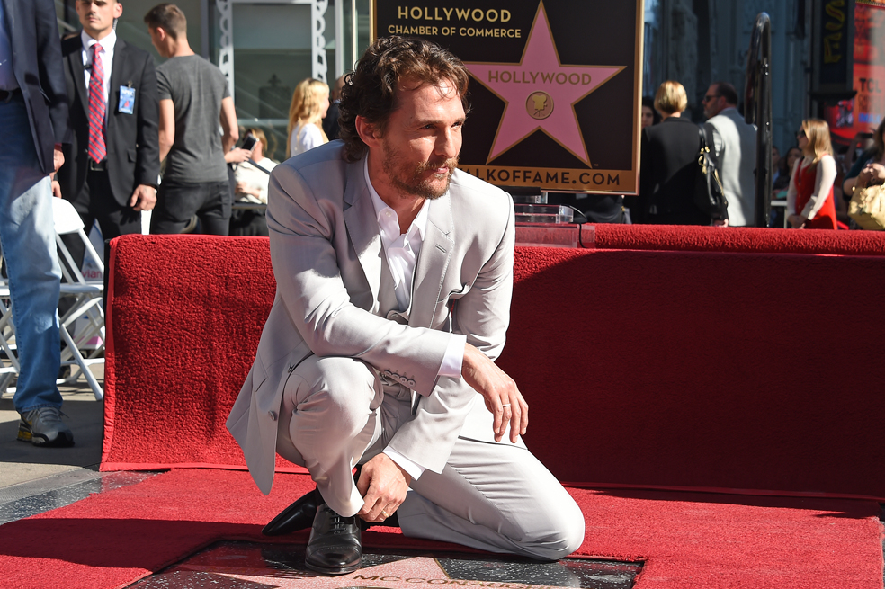 Matthew McConaughey recibe estrella en Hollywood