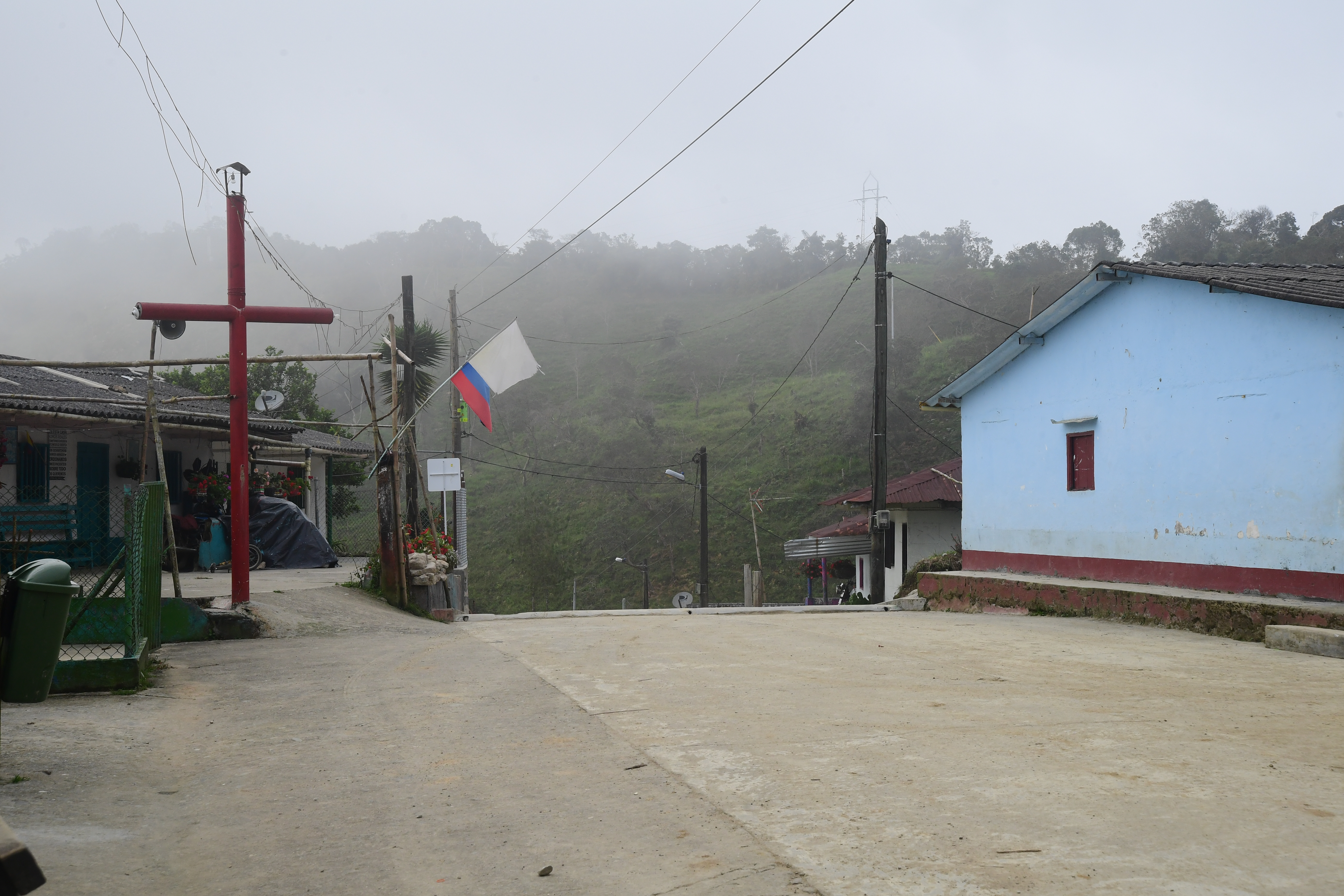 Combates entre Clan del Golfo y disidencias en Briceño, Antioquia: hay 10 veredas confinadas