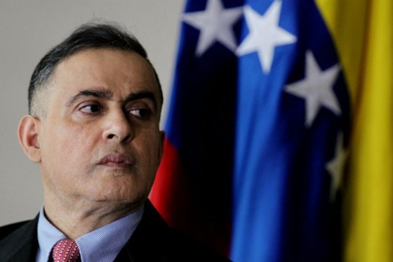 Venezuela: capturan a 11 directivos de Banesco en operación «manos de papel»
