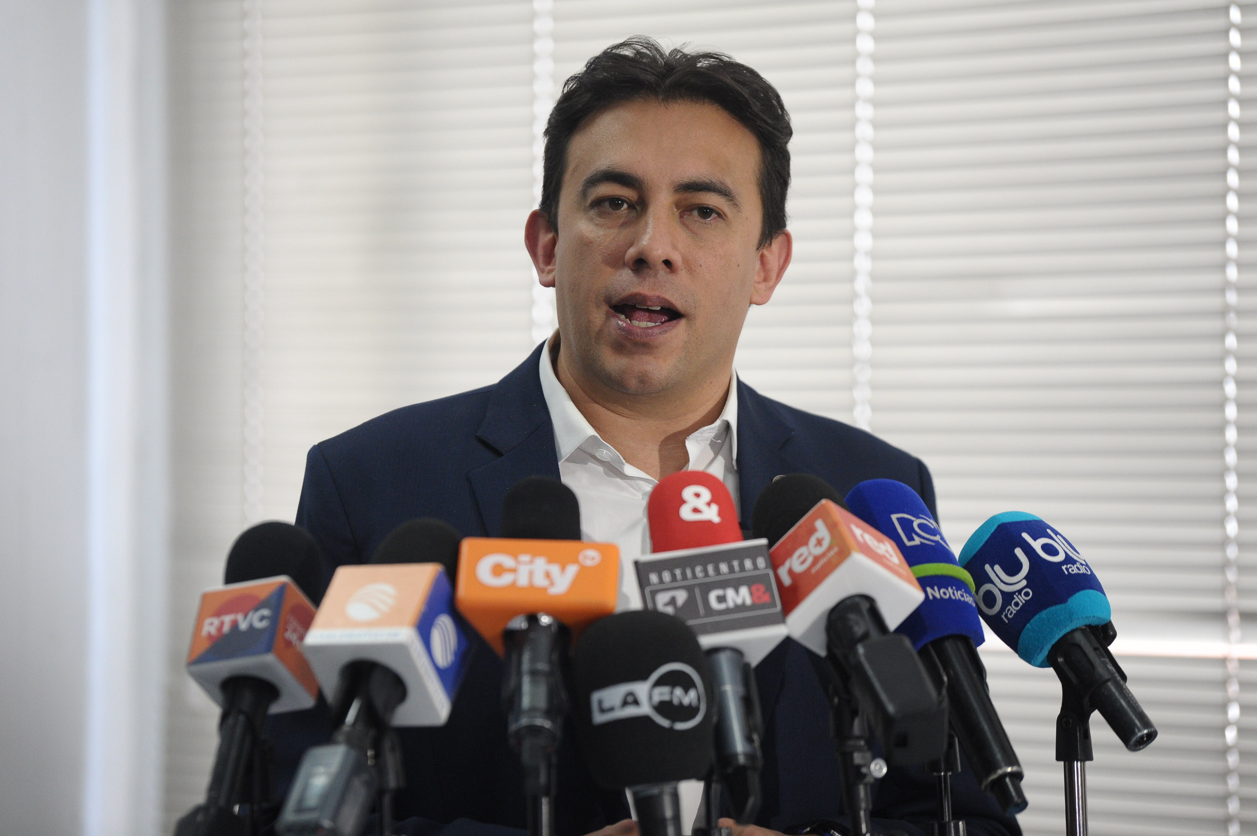 Candidatos afines a aspirante a alcaldía quemaron Registraduría de Gamarra