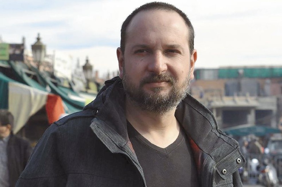 El investigador colombiano Juan David Leongómez hizo parte del estudio que analizó la equidad de un país con la frecuencia de los besos de sus habitantes.