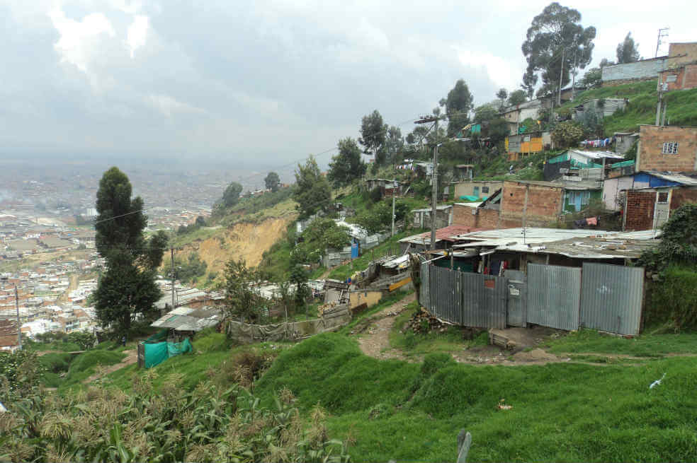 Brindarán servicios sociales en hogares vulnerables, para mitigar la pobreza extrema en Bogotá