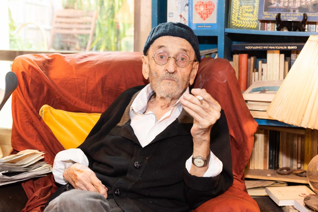 Álvaro Pombo, la vida de un narrador y poeta