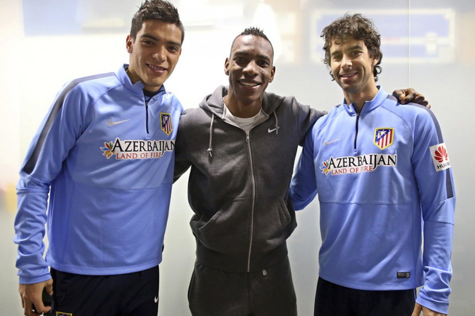 Amaranto Perea visitó a sus excompañeros del Atlético de Madrid