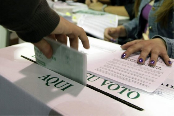 ¿Consulta santista en Bogotá debilitaría listas de los partidos al Concejo?