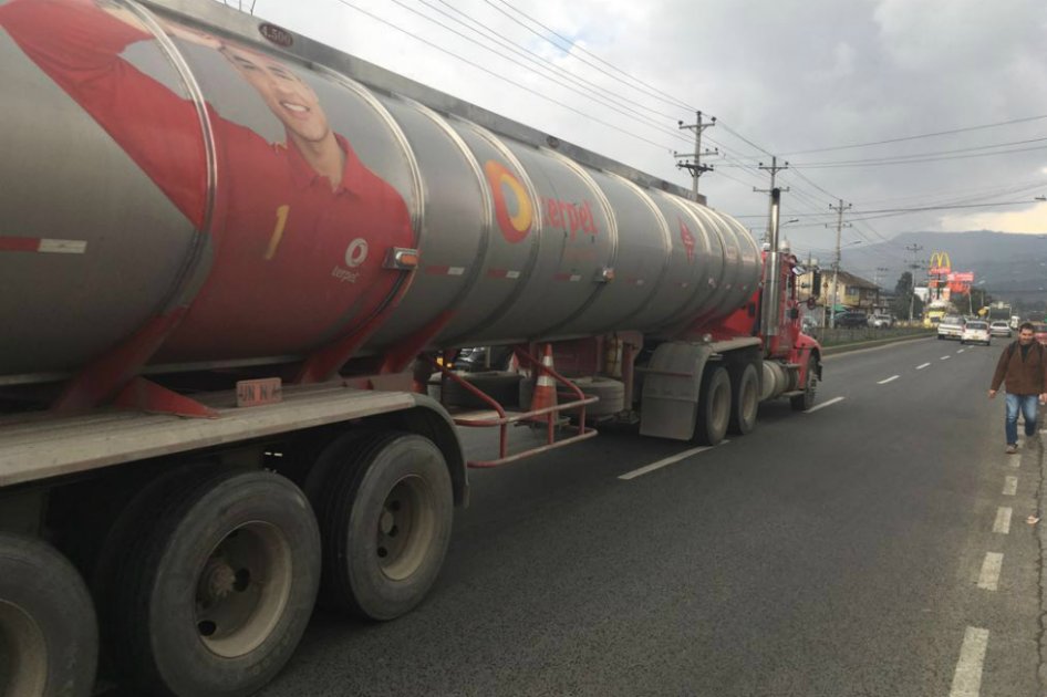 Restricción de tractomulas en Chía generaría caos en Bogotá
