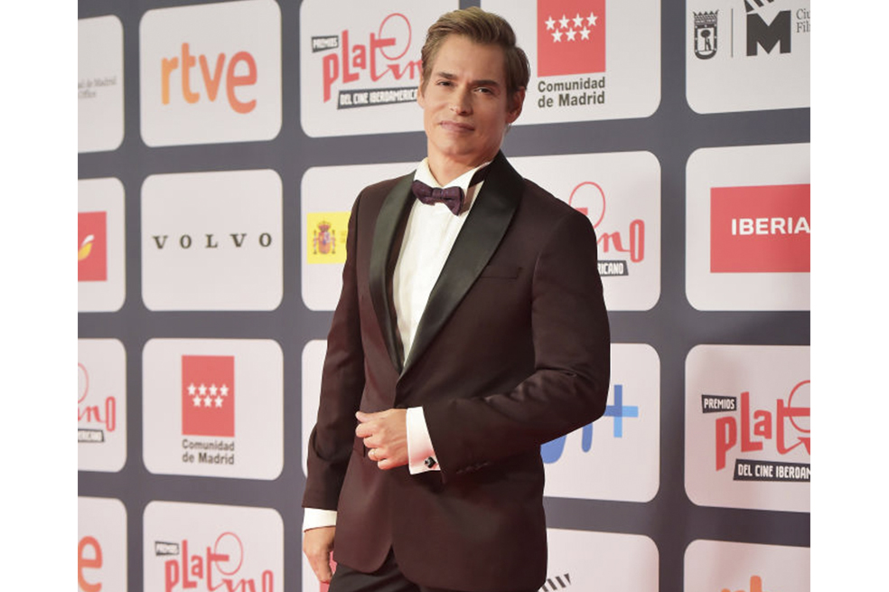¡Acosado! Carlos Baute denuncia que una fan lo persigue