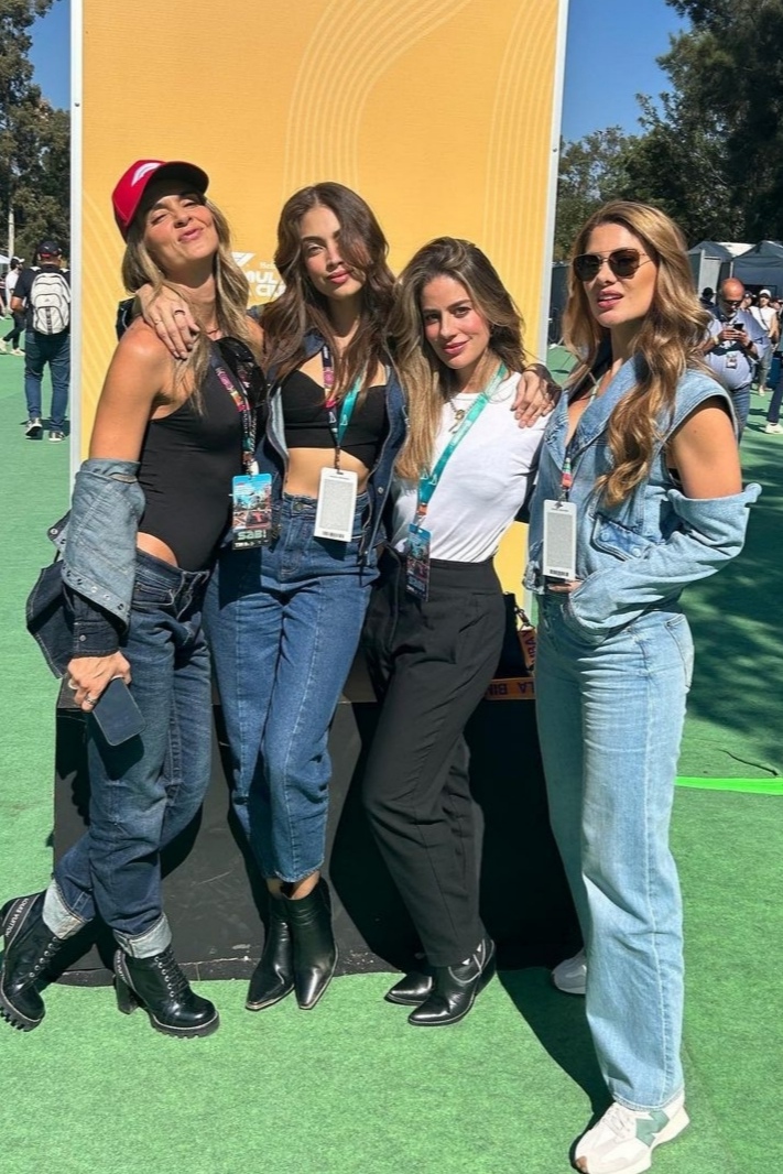 Karen Martínez, Laura Archbold, Manuela González y Constanza Báez