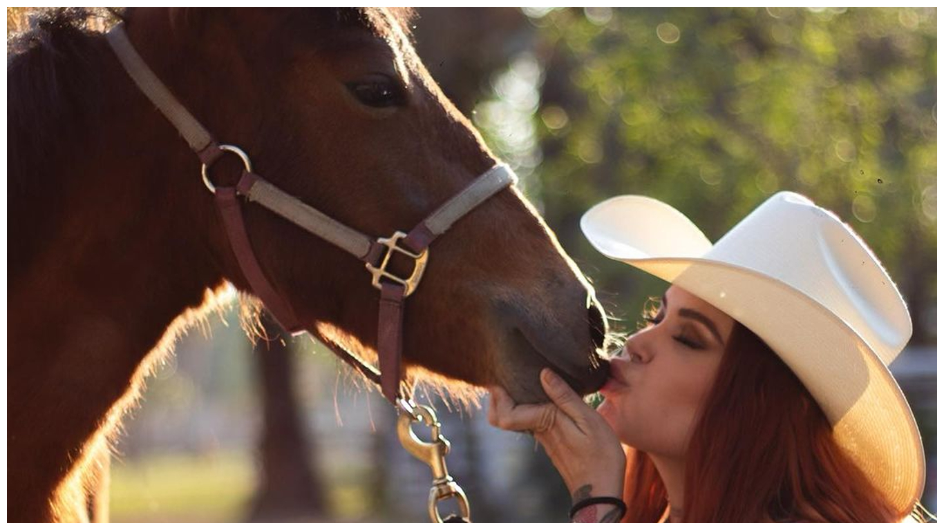Murió Elena Larrea, modelo, animalista y fundadora de Cuacolandia