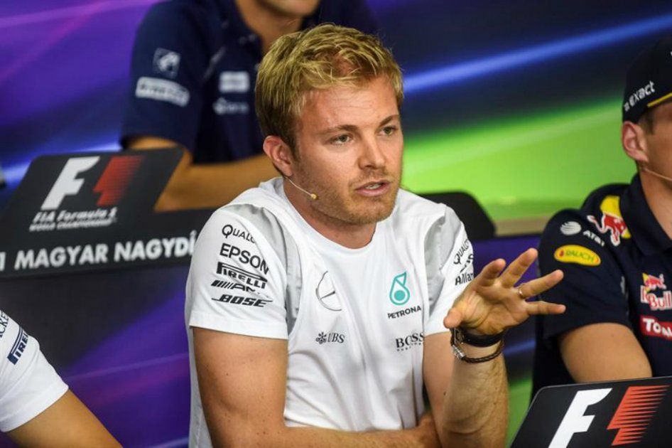 El piloto alemán de Fórmula Uno, Nico Rosberg, de Mercedes AMG, durante una rueda de prensa en el circuito de Hungaroring en Mogyorod, cerca de Budapest, Hungría. / EFE