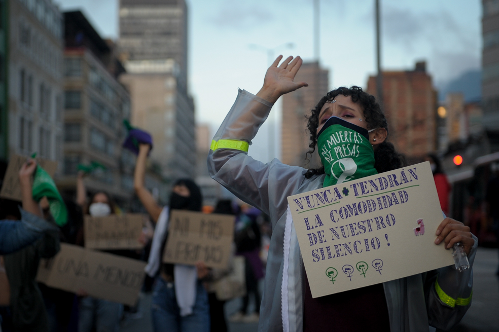 Colectivos feministas realizaron este miércoles un Tribunal Simbólico en donde condenaron al Estado por cinco feminicidios (y una tentativa) cometidos en medio de la pandemia.