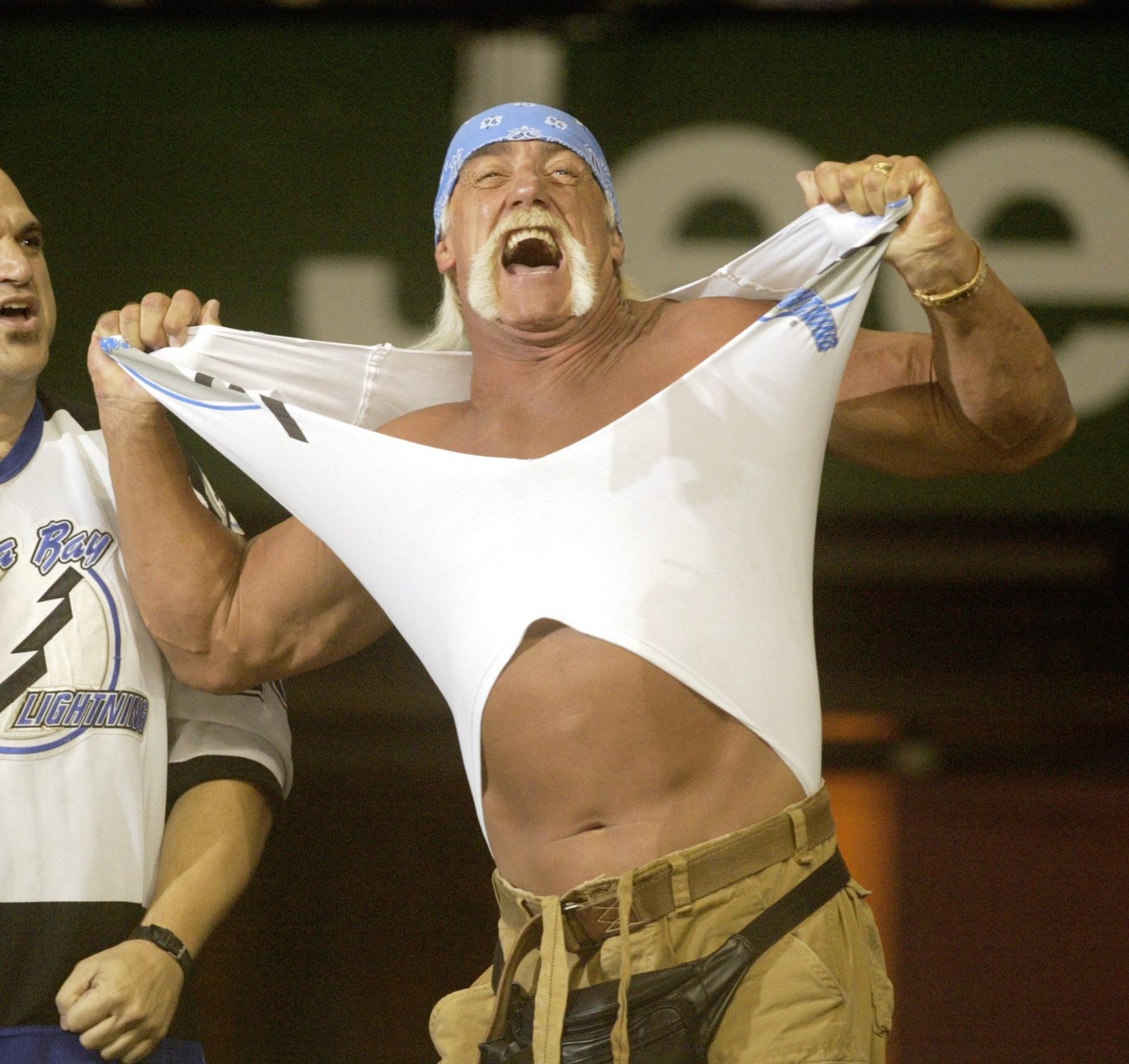 ¿Quién era ‘Hulk Hogan’, icónico luchador de la WWE que murió de un paro?