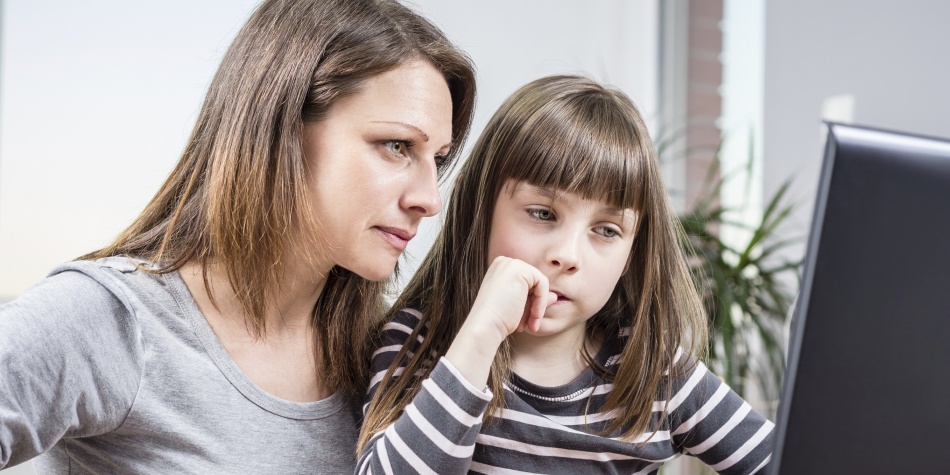 Cuida a tus hijos de los peligros cibernéticos
