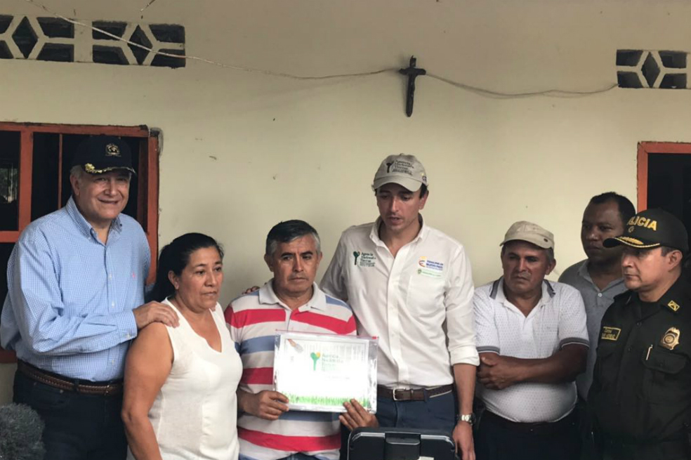 Familias excocaleras del Putumayo recibieron títulos de propiedad para formalizar sus tierras