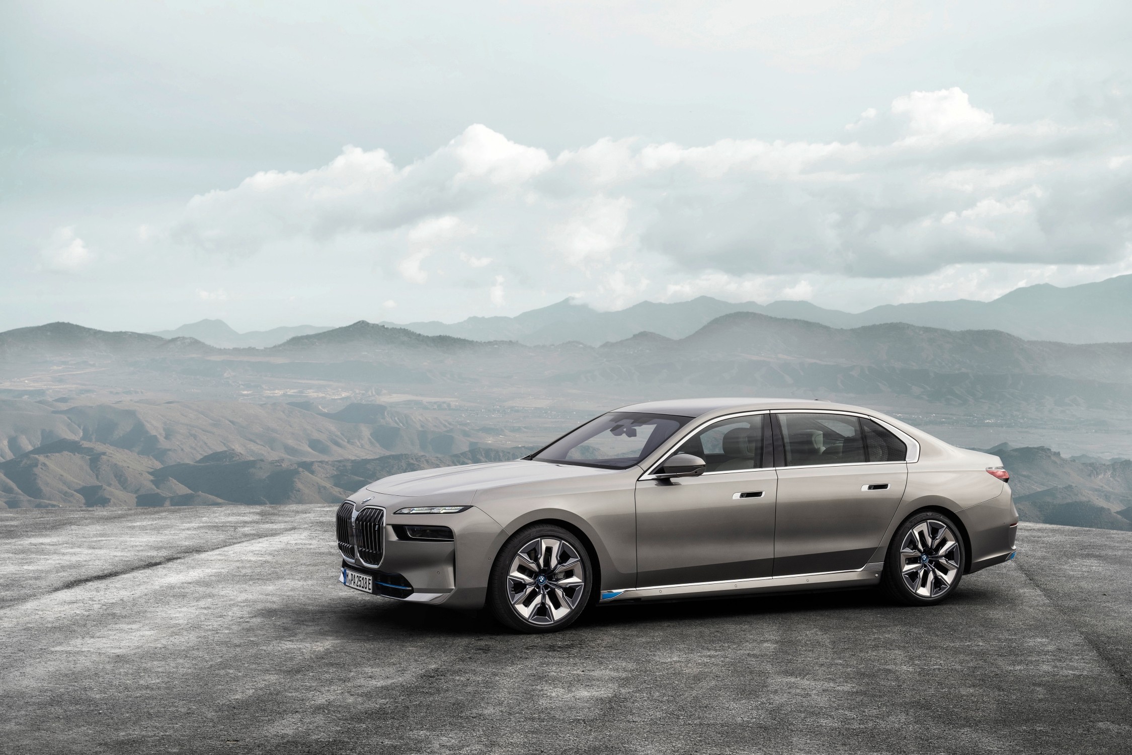 Llega a Colombia el nuevo BMW i7, ahora en su versión eléctrica