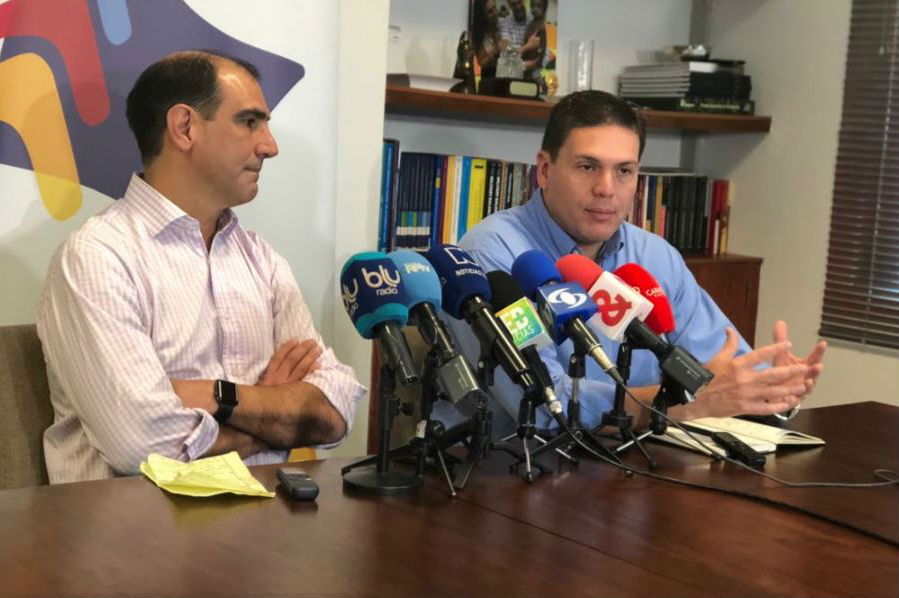Exfórmula vicepresidencial de Pinzón adhiere a campaña de Iván Duque