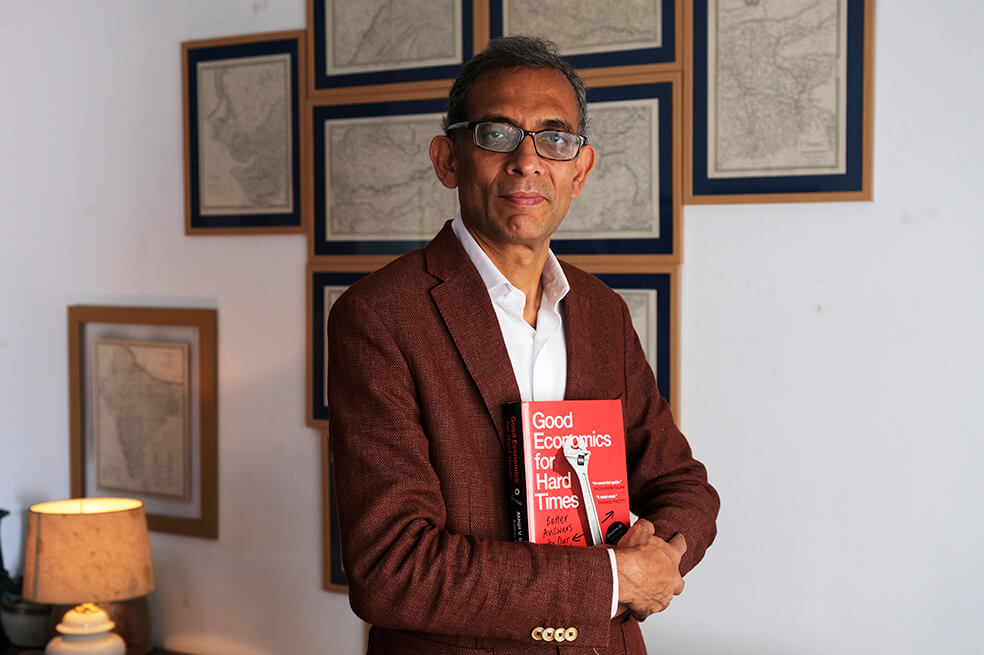Bajar impuestos para impulsar inversión es un mito, dice nobel