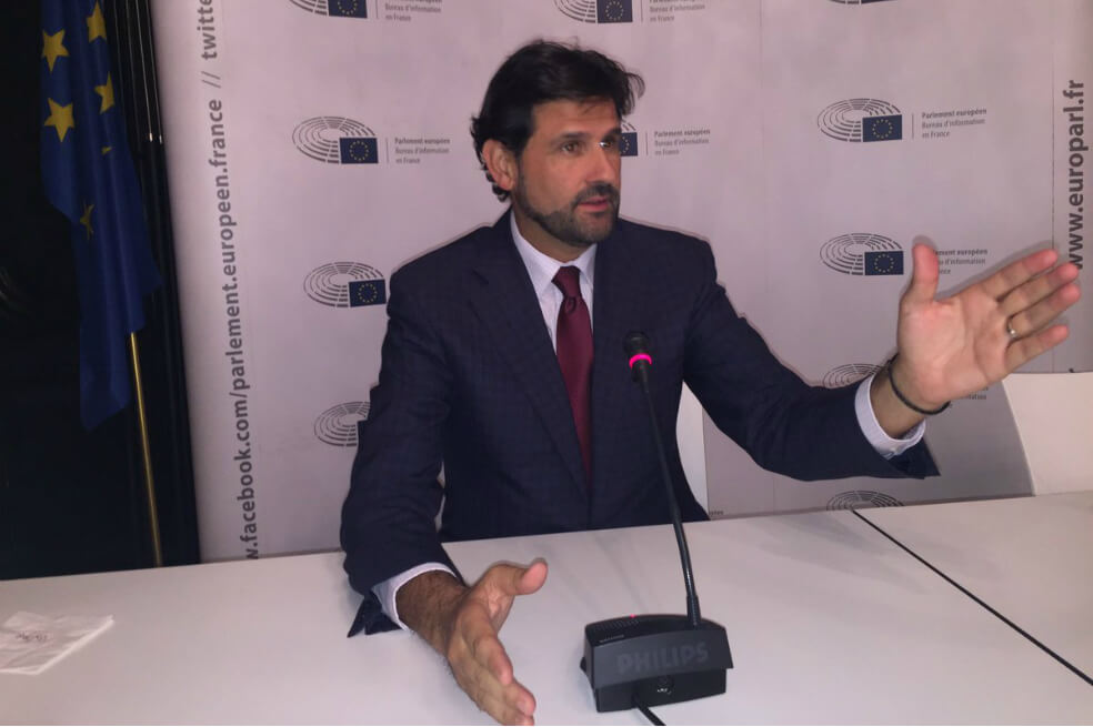 “La democracia no es llevar bolsas de fríjoles”: Antonio Sola