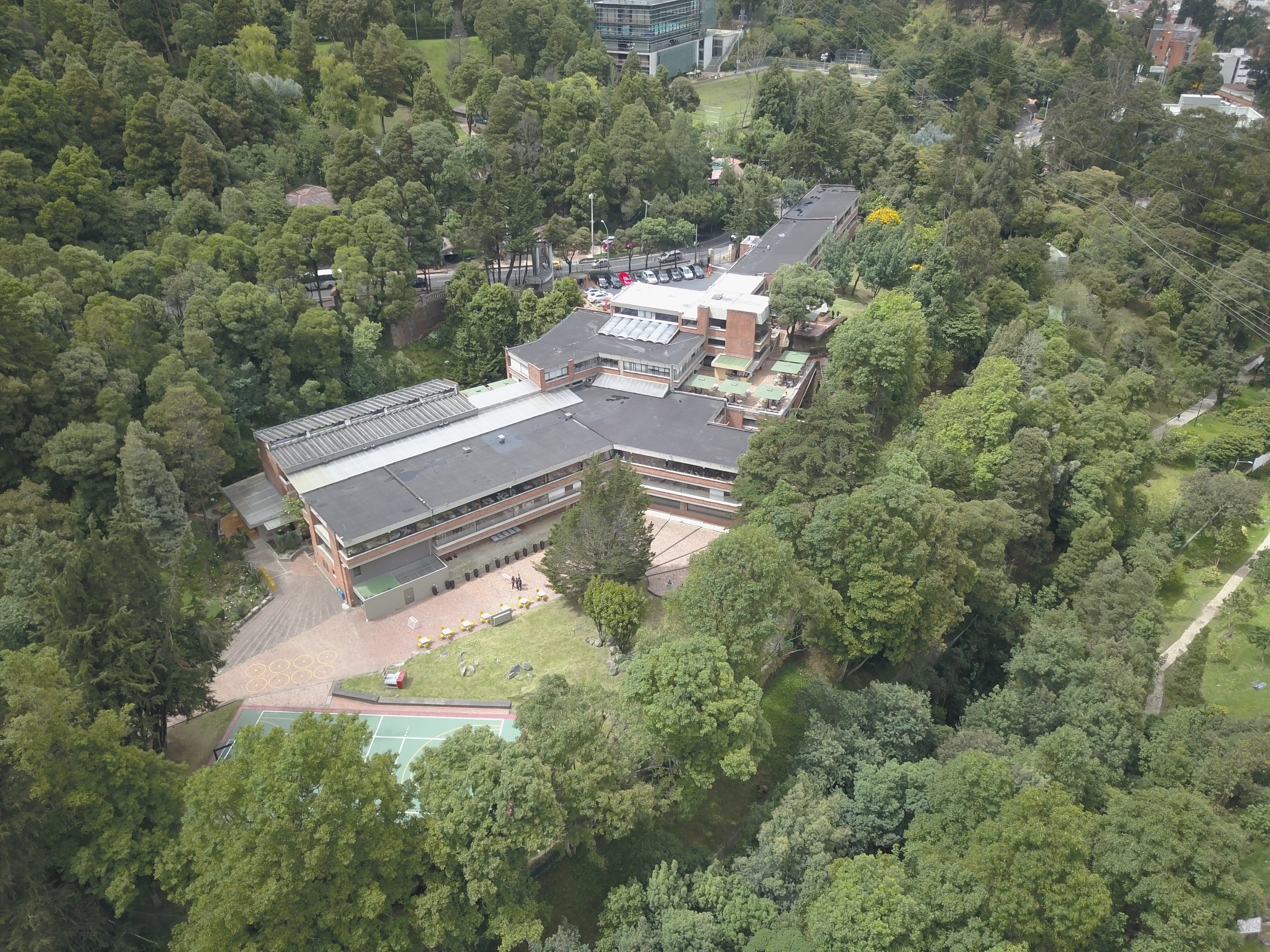Universidad de América cumple 65 años y ofrece descuentos hasta 65% en posgrados