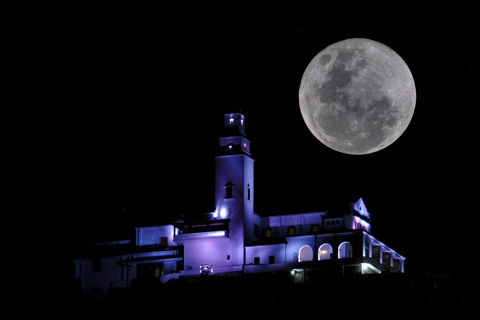 Seis fotos de la superluna vista desde Bogotá