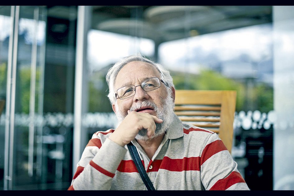 Paul Bromberg habla en #CatarsisBogotá sobre las ideas para mejorar la convivencia, que la gente expresó en la segunda fase de la iniciativa. / Andrés Torres