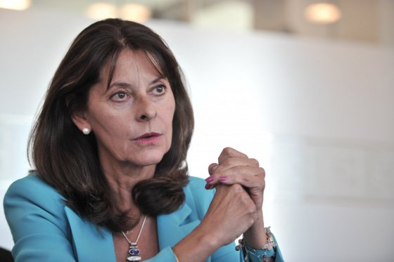 Marta Lucía Ramírez le pide a Santos que renuncie a la inmunidad presidencial