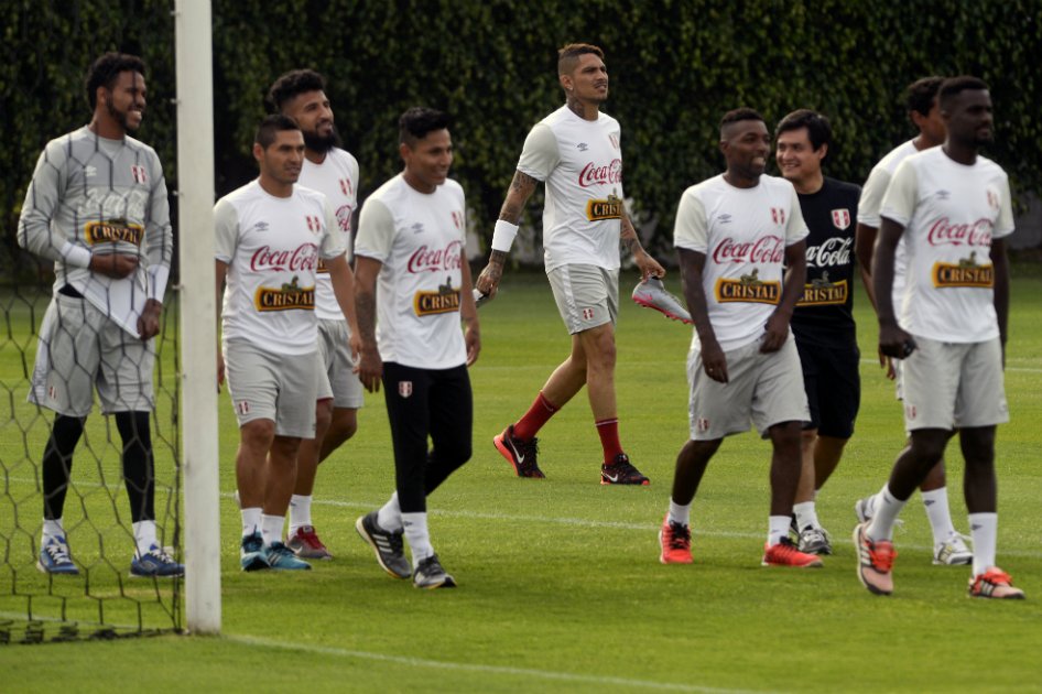 Perú inicia preparación en busca de sus primeros puntos