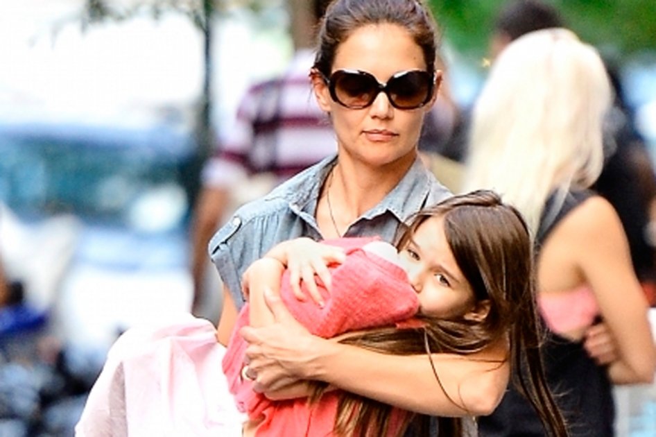 Katie Holmes, sin apoyo económico de Tom Cruise