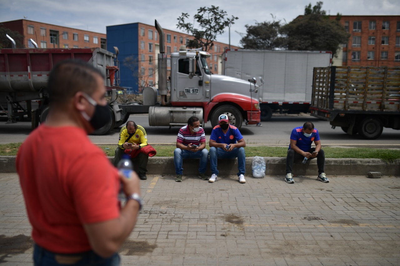 Transportadores se oponen a la tributaria