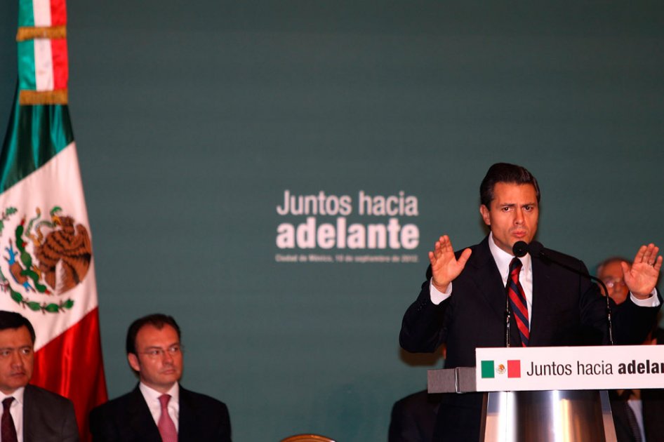 Peña Nieto presenta reforma constitucional para combatir corrupción en México
