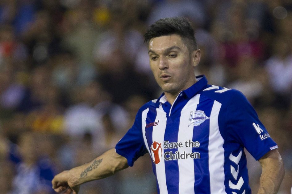 Daniel Torres, futbolista colombiano del Alavés. Foto: EFE