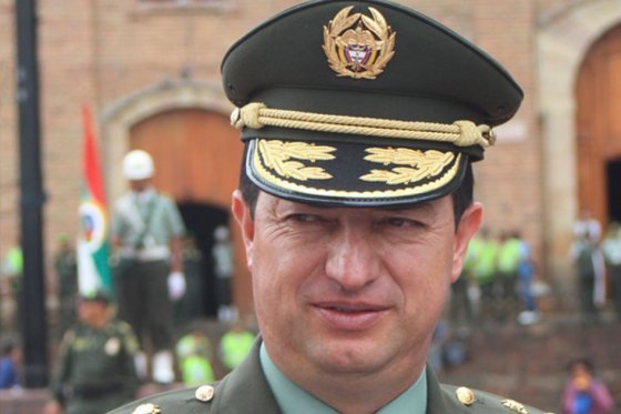 El general (r) Fabio Castañeda investigado por la masacre de El Nilo se entregó este miércoles ante las autoridades.