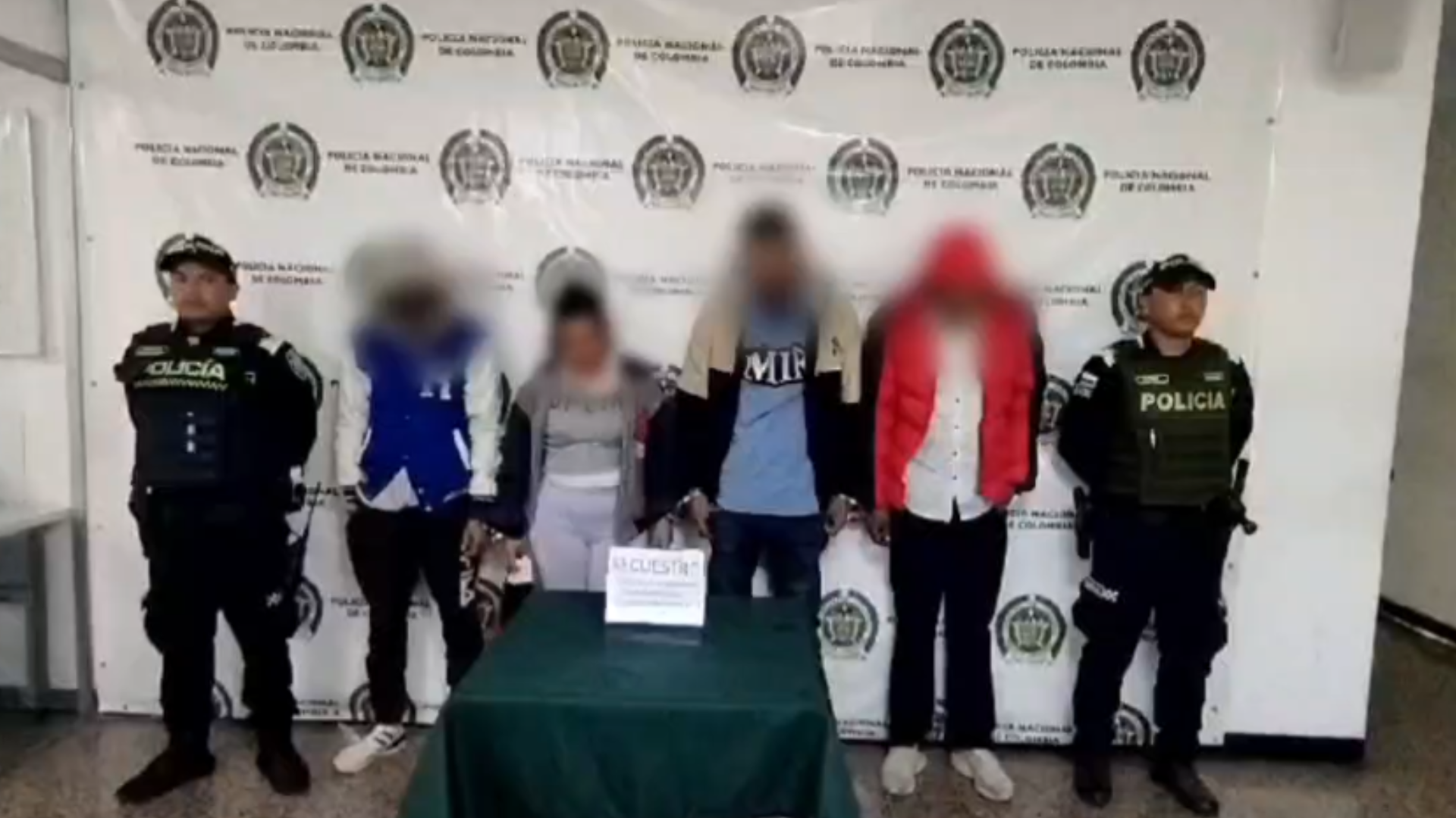 Mujer logró escapar de sus secuestradores: avisó a la policía para capturarlos
