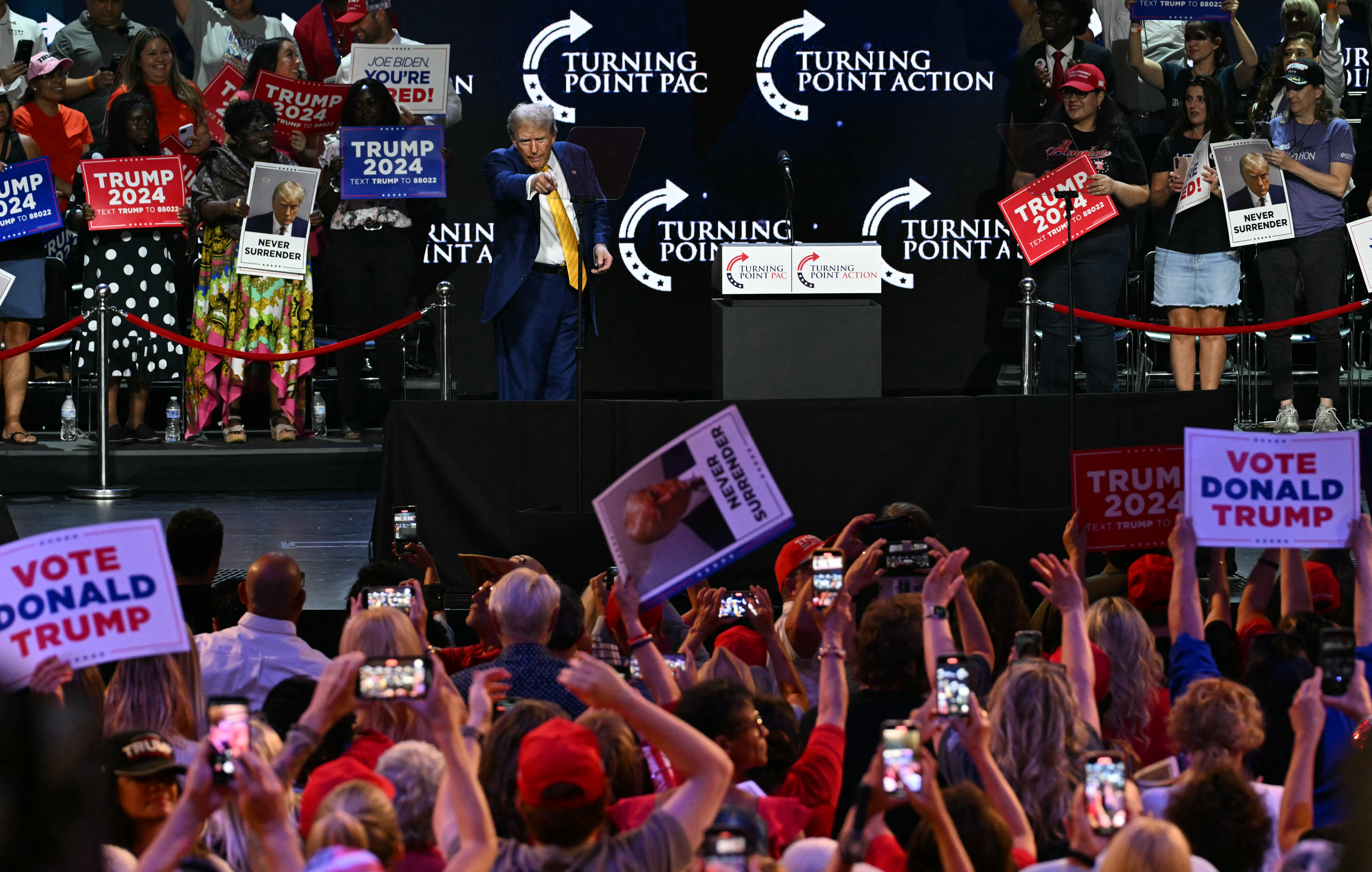 El veredicto contra Trump cambió la intención del voto en EE. UU.: NYT