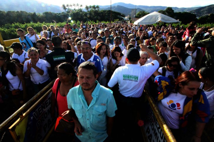 Durante puente festivo 127.000 venezolanos ingresaron al país tras reapertura de frontera
